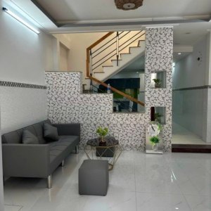 [H2826*] Nhà 2 tầng có sân sát UBND Phường Quang Trung - 5.x tỷ