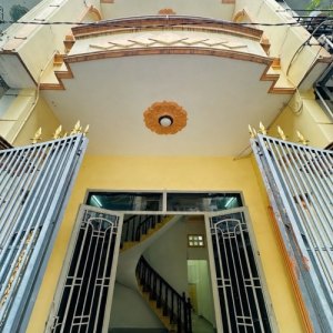 [K5887*] Nhà 2T có phòng trệt gần chợ Xóm Mới Gò Vấp 5.x tỷ