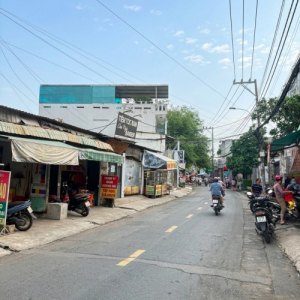 [K2893*] Nhà Đ. 9m thông sát ĐH Kinh Tế Luật Thủ Đức 8.x tỷ