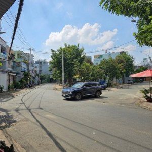 [K2899*] Nhà MT kinh doanh view công viên sát ĐH CN Kỹ Thuật, 11.x tỷ