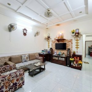 [KH134*] Nhà 2T 4PN cạnh Chợ Lạc Quang - Giá 5.x tỷ