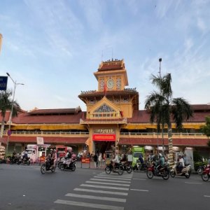 Săn nhà Phường Bình Tây: Đừng để "mật ngọt" che khuất tầm nhìn!